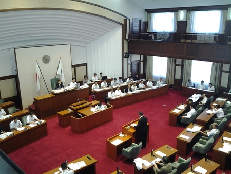 県議会撮影