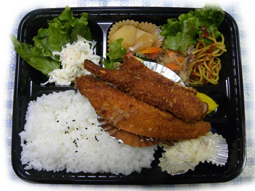 エビフライも大きいよ エビフライも大きいよ
