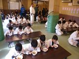 健心館鏡開き式