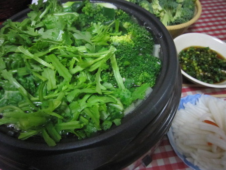 ブロッコリーの緑鍋