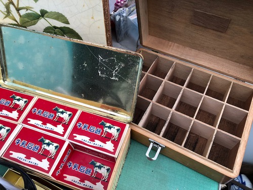昭和20年代の赤箱のデザイン