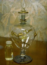 エジプトの香油瓶と香油
