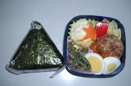 スヌーピーのおにぎり弁当