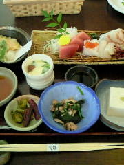 MEAL旬彩でランチ
