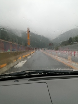 大雨やなぁ
