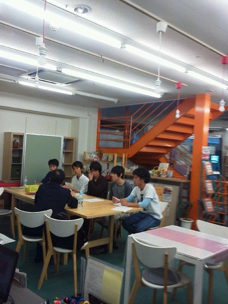 新たな企画にチャレンジの学生たち