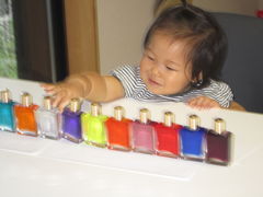 小さなお子様にもカラーボトルセラピーを・・・