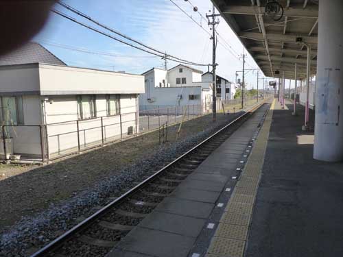 東武小泉町駅