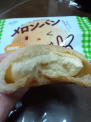 本日はメロンパン！！