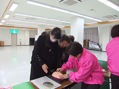 乳がんしこり触診体験ブース