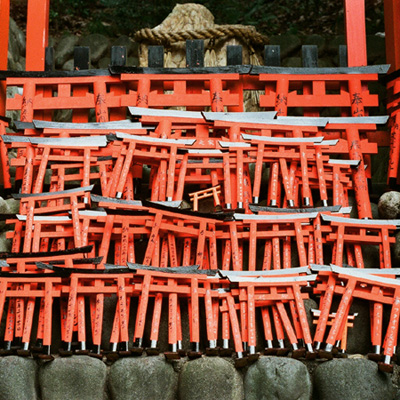 伏見稲荷は、