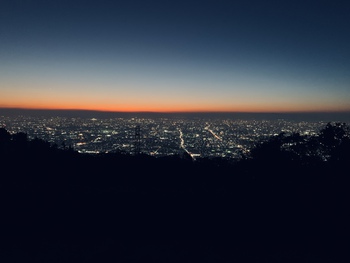 月と星と夕焼けと夜景