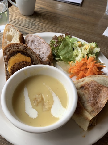 ドーシェルさんのランチ